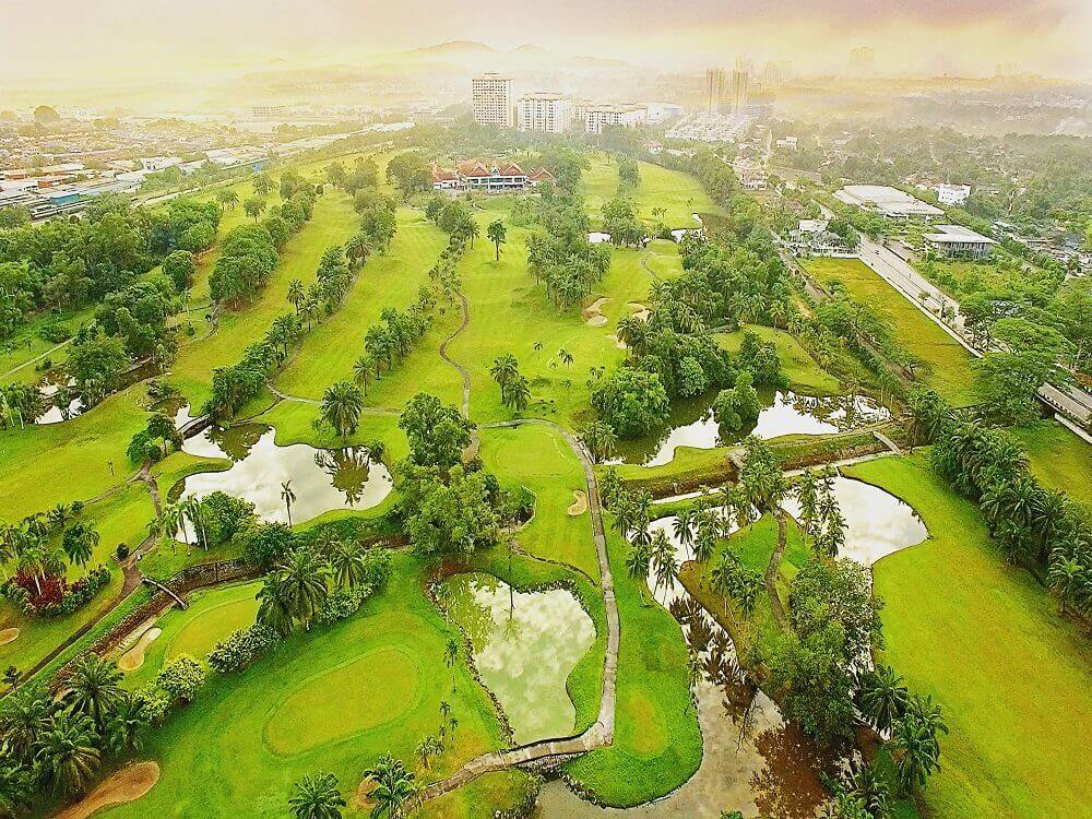 Daiman 18 Golf Club Book Golf Online Deemples Golf